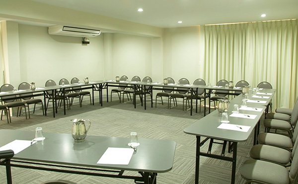 sala-de-conferencias-4